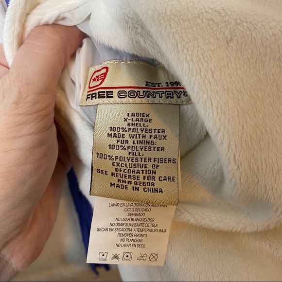 Free country reversible quilted thin puffer vest - Picture 6 of 7